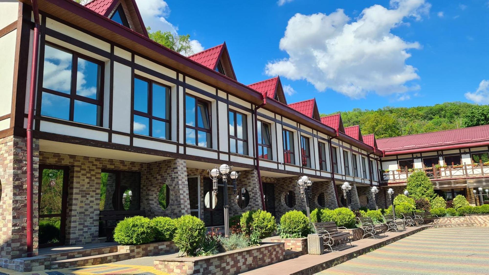 Mishyn-City Hotel Dobrovlyany Eksteriør bilde